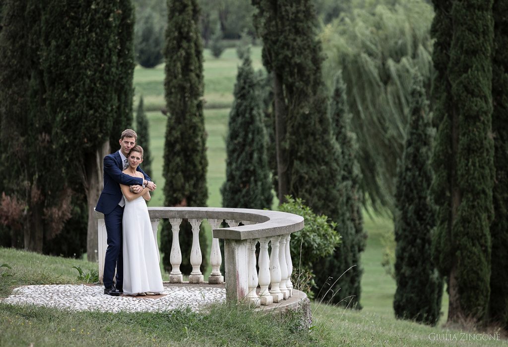 this is a portrait of the bride and groom by spessa castle wedding photographer giulia zingone