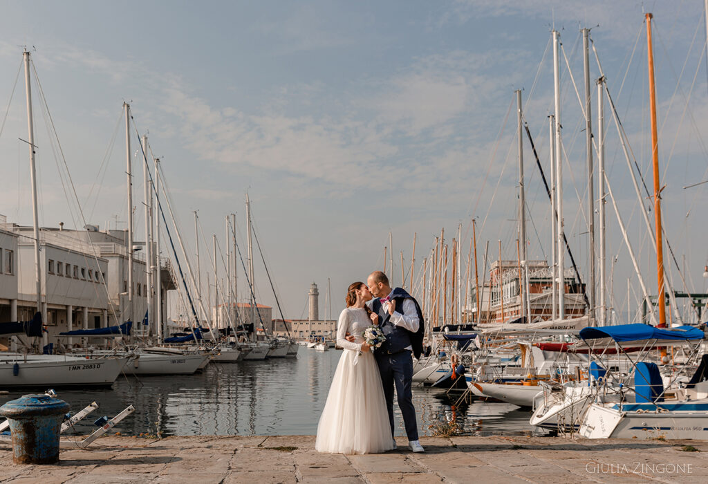 con questa immagine voglio illustrare il mio lavoro di fotografo di matrimoni presso hotel savoia di trieste