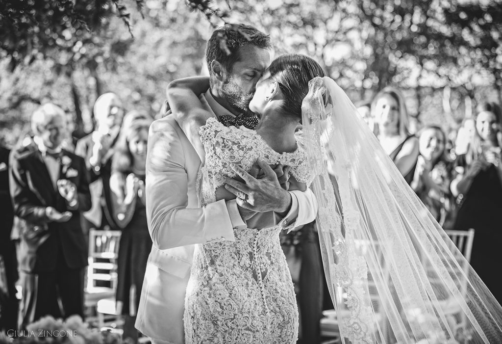 se cercate un fotografo di reportage di momenti rubati matrimonio siete nel posto giusto