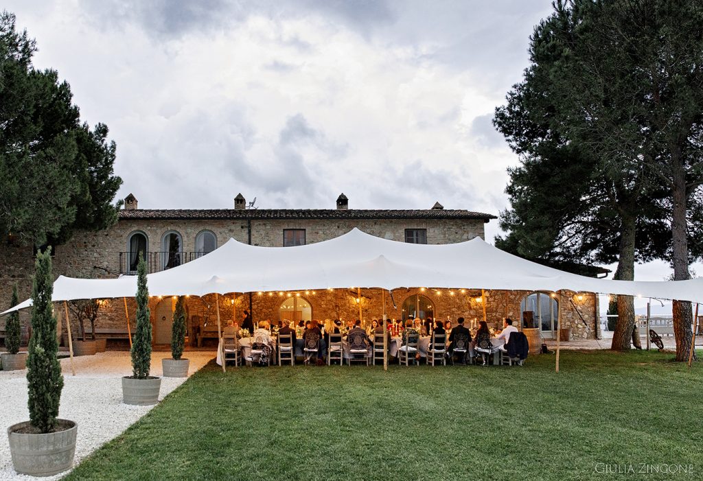 il conti di san bonifacio wine resort fa da sfondo a questo matrimonio in toscana tuscany destination wedding photographer