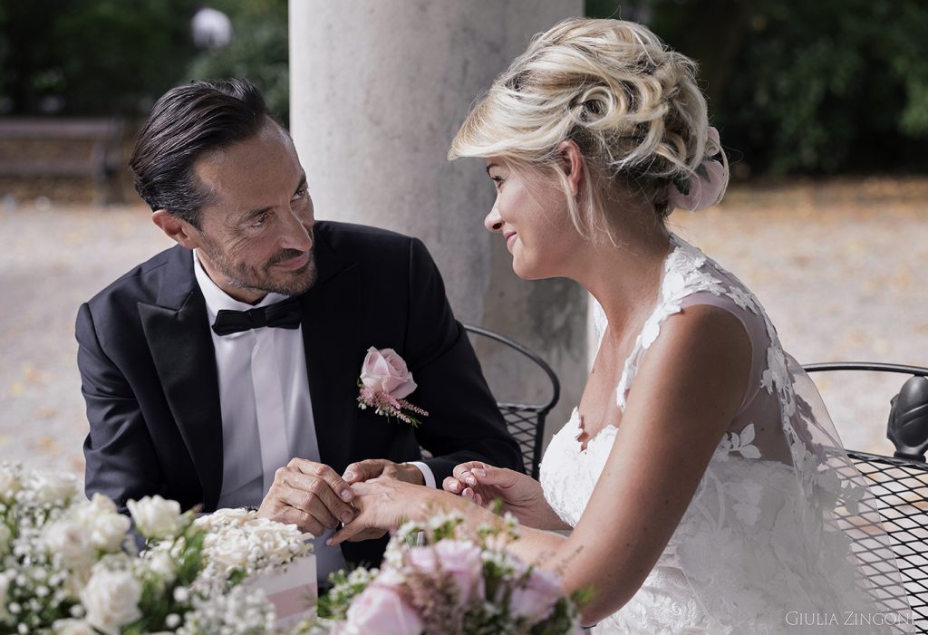 assaporate la rilassata atmosfera di un matrimonio a castelvecchio di sagrado hochzeit fotograf in friaul