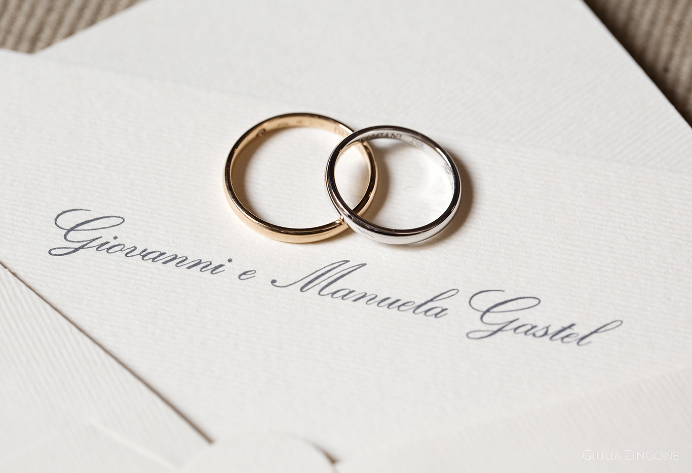 this is a picture of the rings by villa erba cernobbio wedding photographer in lake como giulia zingone