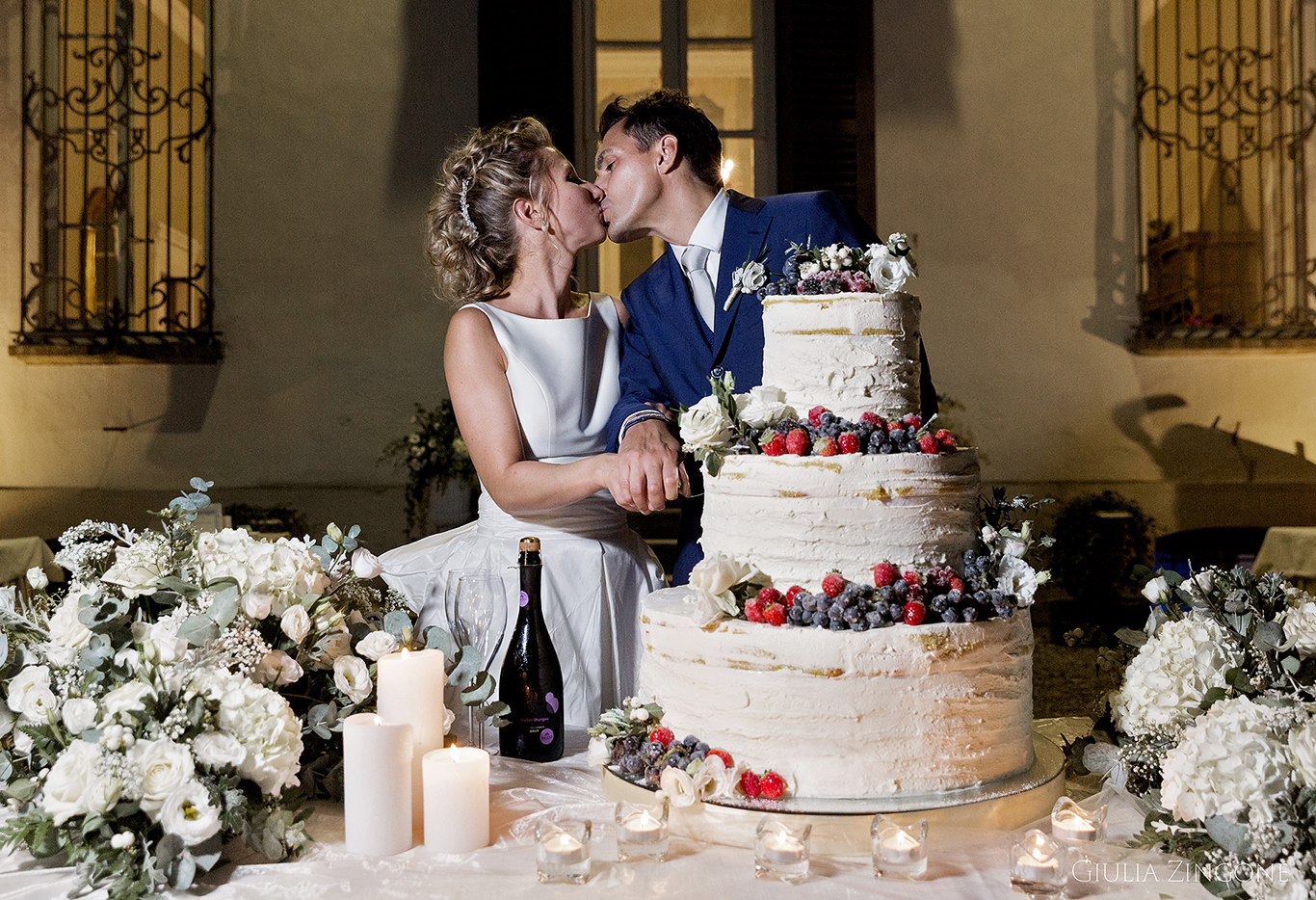 this is a picture by villa massari wedding photographer giulia zingone based in milan countryside